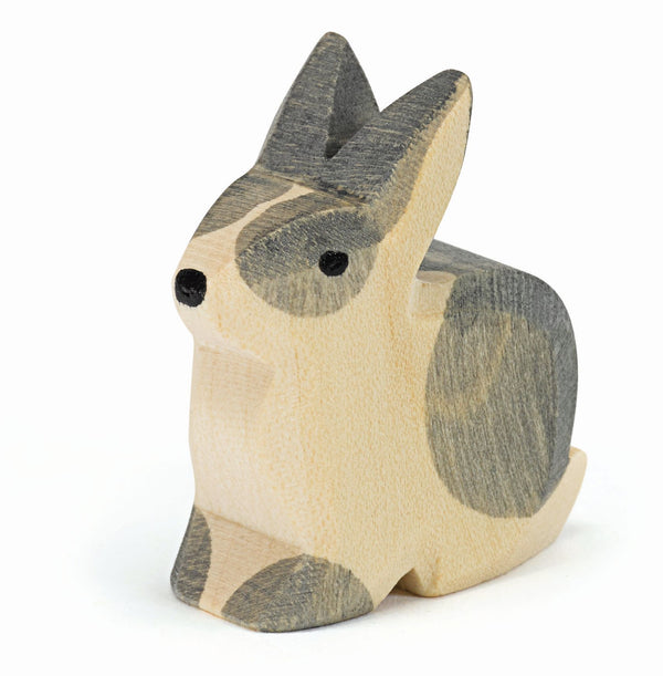 Ostheimer 15022 Kaninchen sitzend