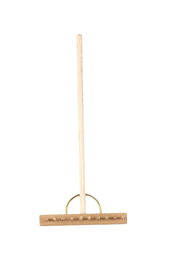 Kahlert_Licht-Rechen-aus-Holz-Miniatur