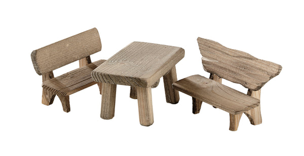 Kahlert_Licht-Tisch-mit-Baenken-aus-Holz-Miniatur